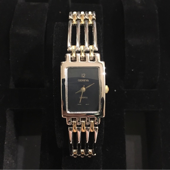 GENEVA Ladies wristwatch gold and silver tones - Picture 2 of 7